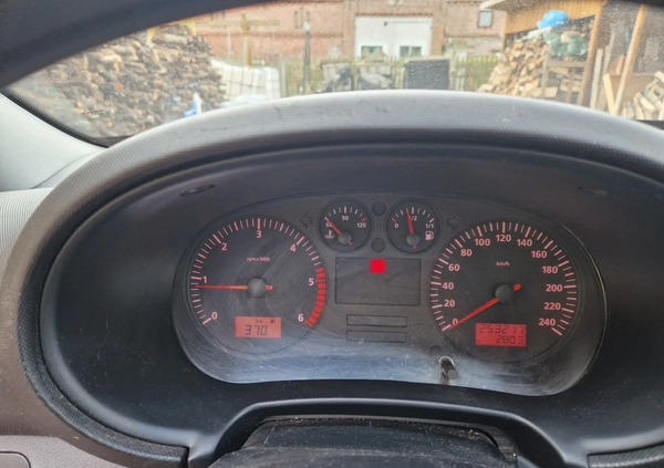 Seat Leon cena 7500 przebieg: 253500, rok produkcji 2002 z Goniądz małe 137